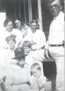 albert-harris-askew-family-1921